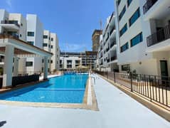 Vacant n Luxurious Unit - Pool Access ! Private Garden ! Terrace