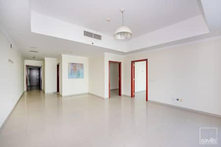 3 Bedroom Apartment for Rent in Al Khan, Sharjah - Spacious 3Bedroom | Chiller Free | Dubai border