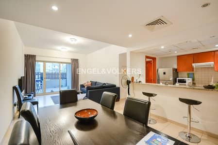 Private Courtyard | Bright | Community View Private Courtyard | Bright | Community View