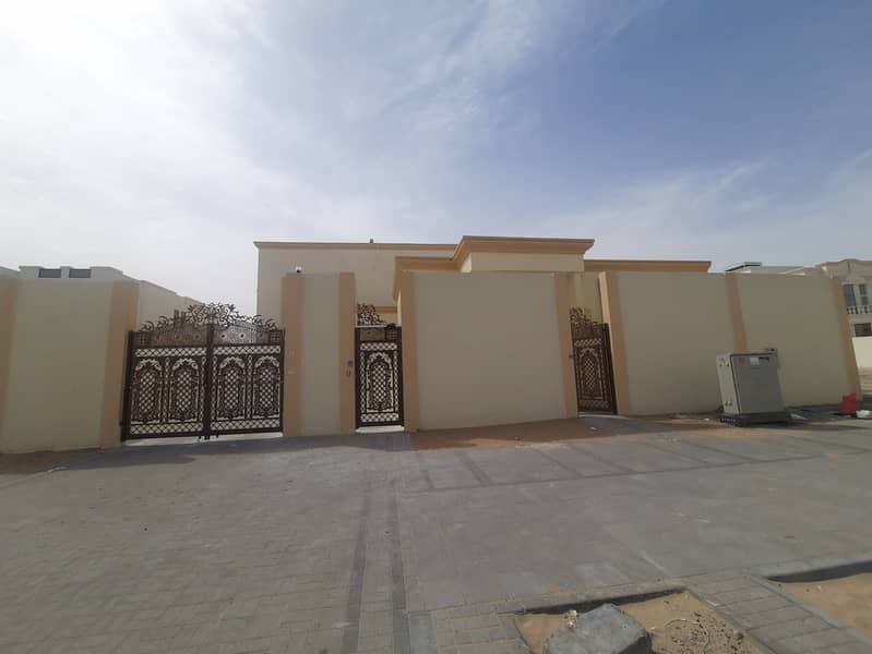 Квартира в Мадинат Аль Рияд, 1 спальня, 26000 AED - 8775392