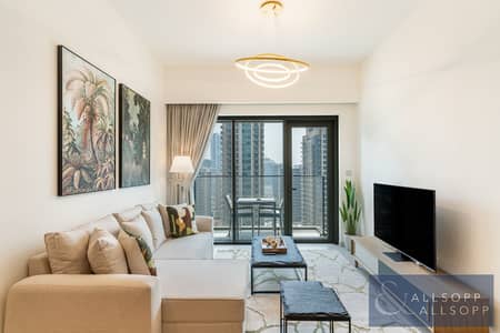 شقة 1 غرفة نوم للايجار في وسط مدينة دبي، دبي - Living Area with Balcony. jpeg