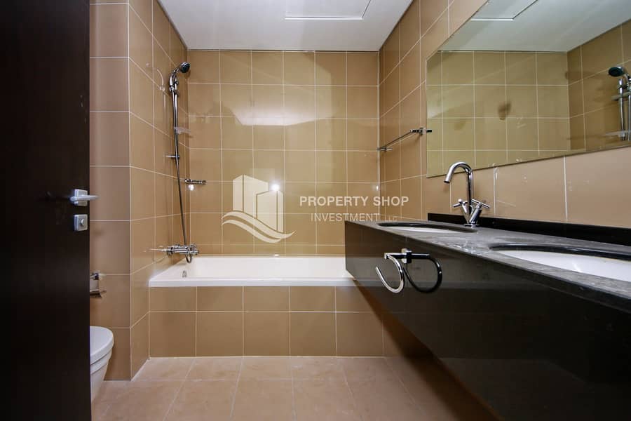 15 3-bedroom-apartment-al-reem-island-marina-square-rak-tower-master-bathroom. JPG