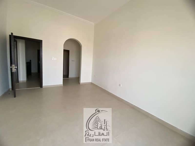 Villa for rent in Al Yasmine
 6 master bedrooms
 Council and hall
 Main kitchen
 Allowed to rent to Chinese and single people
 90,000 required in one payment
 110,000 in four payments
 The villa is ready to move in