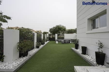 5 Bedroom Villa for Sale in The Villa, Dubai - Corner I Upgraded I Pool I Vacant on transfer