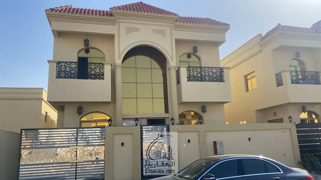 For rent, a villa in the Yasmine area, consisting of 5 rooms, a sitting room, a hall, and a maid’s room
