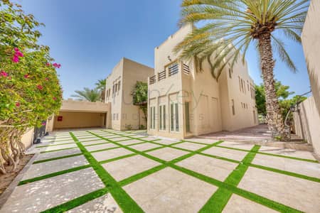 6 Bedroom Villa for Rent in The Meadows, Dubai - DSC04751_hdr. jpg