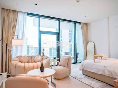 Studio for Sale in Business Bay, Dubai - Canal View | High Floor | Fully Furnished