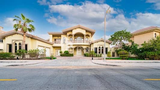 7 Bedroom Villa for Rent in Palm Jumeirah, Dubai - Luxury Villa | All Bills Included | Tip Location