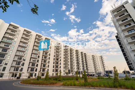 3 Bedroom Flat for Sale in Yas Island, Abu Dhabi - Spacious 3BR|Sea World View|Kitchen Appliances