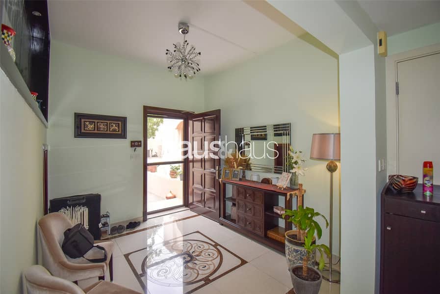 Extended | Beautiful Garden | Immaculate Condition