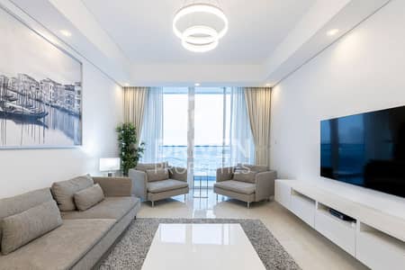 2 Bedroom Flat for Rent in Business Bay, Dubai - Furnished with Canal and Downtown Skyline View