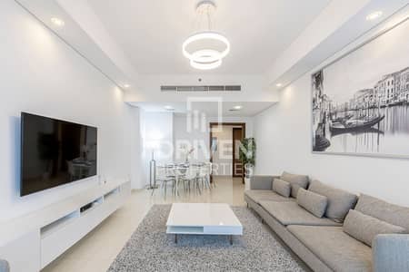 شقة 2 غرفة نوم للايجار في الخليج التجاري، دبي - شقة في برج ويفز،الخليج التجاري 2 غرف 170000 درهم - 8781584