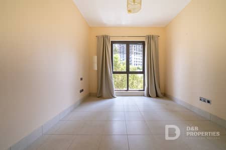 1 Bedroom Apartment for Sale in Downtown Dubai, Dubai - Near Dubai Mall | Vacant | Investment Option
