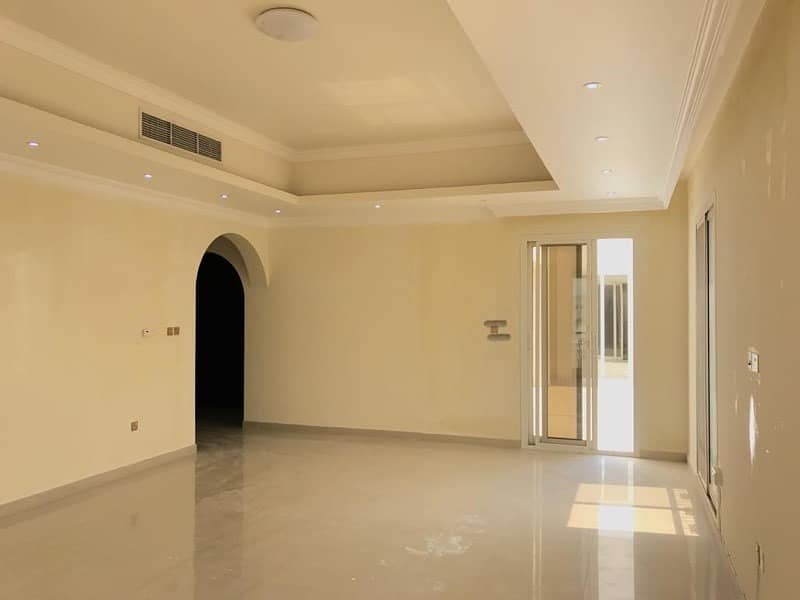 very nice villa for rent at Al Khawaneej  good location 