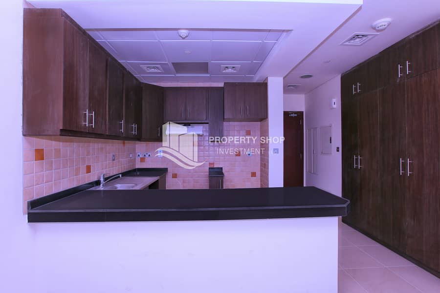 6 studio-apartment-abu-dhabi-al-reem-island-city-of-lights-hydra-avenue-kitchen-1. JPG