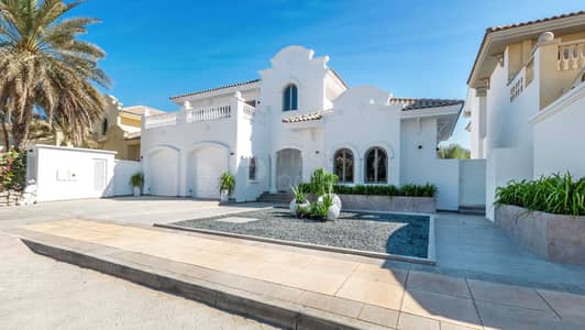 5 Bedroom Villa for Rent in Palm Jumeirah, Dubai - Luxurious | All Bills Included | Marina Skyline