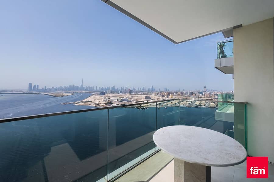 Full Dubai Skyline view | Yachts Marina |