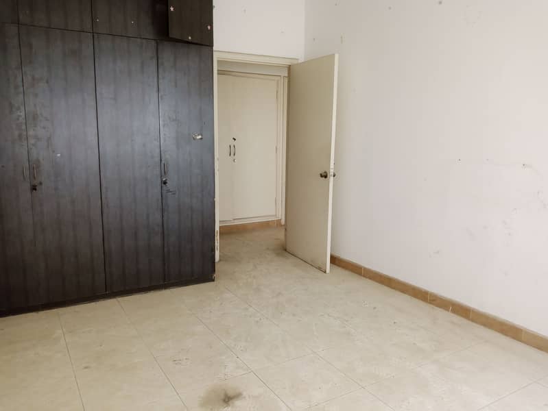 شقة في الغبيبة،بر دبي 3 غرف 95000 درهم - 8356068