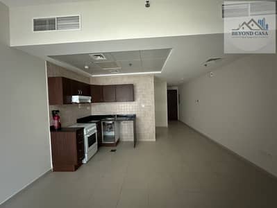 Studio for Rent in Dubai Silicon Oasis (DSO), Dubai - 1 bed studio||open kitchen||balcony ||Aed40k