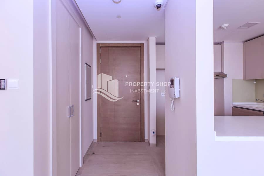 5 1-bedroom-apartment-al-reem-island-shams-abu-dhabi-yasmina-residences-foyer. JPG