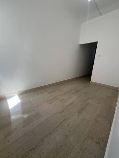 Studio for Rent in Al Khalidiyah, Abu Dhabi - 2024-03-23 12.53 (2). jpeg