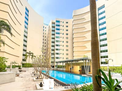شقة 3 غرف نوم للايجار في شاطئ الراحة، أبوظبي - شقة في المنيرة،شاطئ الراحة 3 غرف 155000 درهم - 7830292