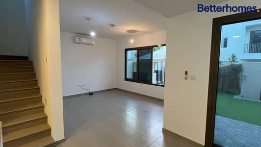 3 Bedroom Villa for Rent in Town Square, Dubai - Well Maintained | Maid's Room | Multiple Cheques