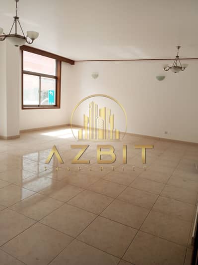 3 Bedroom Apartment for Rent in Deira, Dubai - 3BHK APARTMENT PRIME LOCATION FOR FAMILIES ONLY NEAR METRO STTIONS NEAR AL GHURAIR MALL