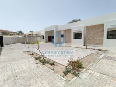 4 Bedroom Villa for Rent in Al Khibeesi, Al Ain - HUGE YARD | INDEPENDENT GROUND VILLA | WARDROBES | MAID ROOM | IN KHABISI