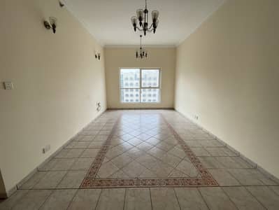 1 Bedroom Flat for Rent in Bur Dubai, Dubai - Prime Location 1 Bedroom Hall Without Balcony All Amenities Near Burjuman Metro