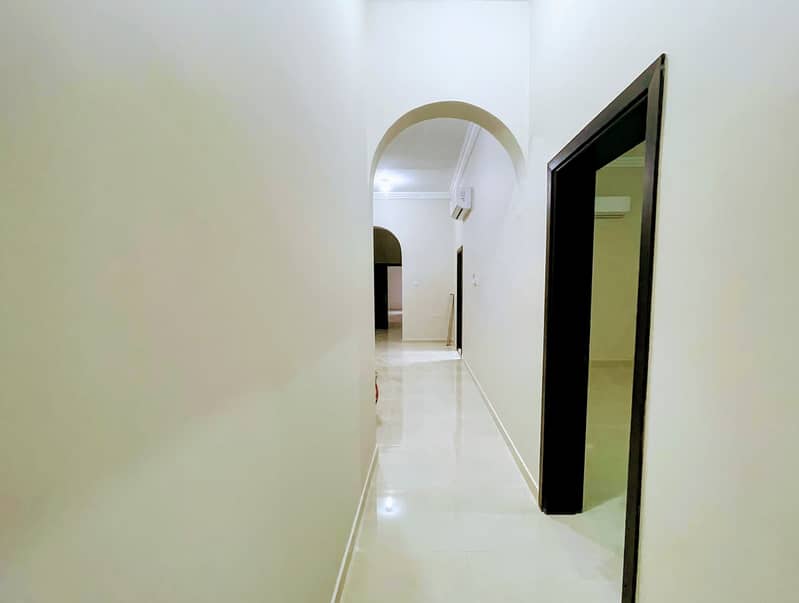 Private Entrance Mulhaq 3 Bedrooms Hall With Separate Majlis and Maidroom In Shamkha