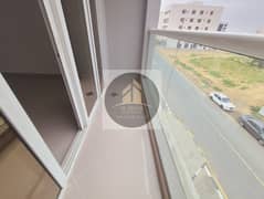 Like a New Bldg//luxury 1 bhk with Balcony & Open view//Close to Emirate Road//Good Location//4&6 Chqs
