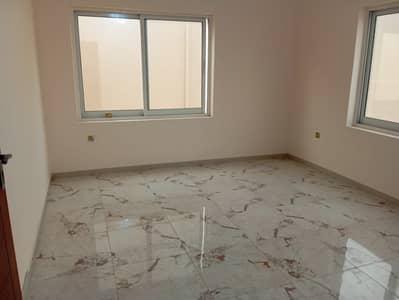 Villa for rent in Al Mowaihat area in Ajman. The villa is ready for immediate move-in, with water and electricity, and close to the main exits