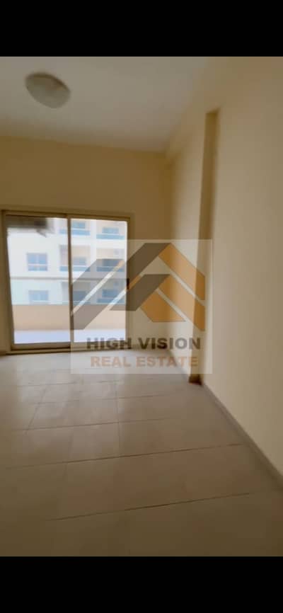 2 Bedroom Flat for Sale in Emirates City, Ajman - For sale 2bhk with big terrace lake tower c4 emirates city