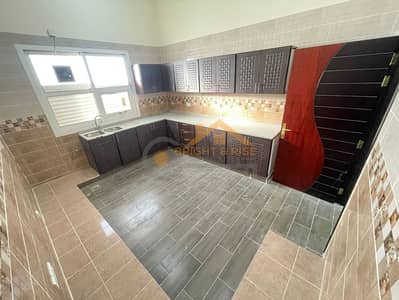 شقة 4 غرف نوم للايجار في الشامخة، أبوظبي - 59cccb7f-d71d-4774-a3a0-6a8ad041a00a. jpg