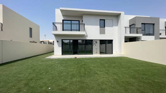 4 Bedroom Townhouse for Rent in Arabian Ranches 2, Dubai - Vacant | Landscaped Garden | Huge Plot