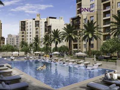 1 Bedroom Apartment for Sale in Umm Suqeim, Dubai - Corner Unit with Full Pool and Park Views