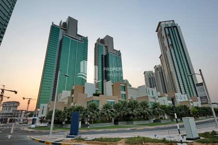 2 Bedroom Apartment for Sale in Al Reem Island, Abu Dhabi - abu-dhabi-al-reem-island-marina-square-mag-5-residences-community-12. JPG
