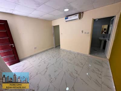 Studio for Rent in Al Karamah, Abu Dhabi - 6c51626d-4900-4825-bd21-85d830f134b4. jpeg