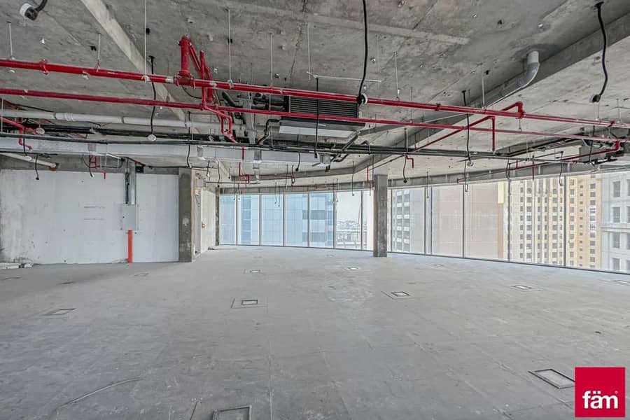 New Semi-fitted Full Floor Office in Dubai Marina