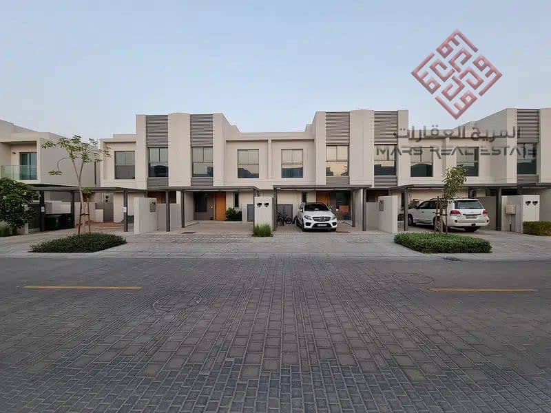 Luxurious Living in Community I 3 Bedrooms Middle Unit I 140,000 AED