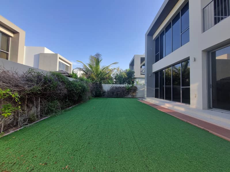 Close to Pool And Park | Landscaped Garden