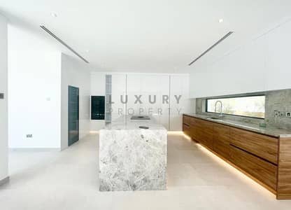 4 Bedroom Villa for Rent in Jumeirah Islands, Dubai - Italian Finishes | Smart Home | Lake Views