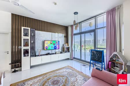 فلیٹ 2 غرفة نوم للبيع في داماك هيلز، دبي - شقة في غولف بروميناد،غولف تاون،داماك هيلز 2 غرف 2400000 درهم - 8754751