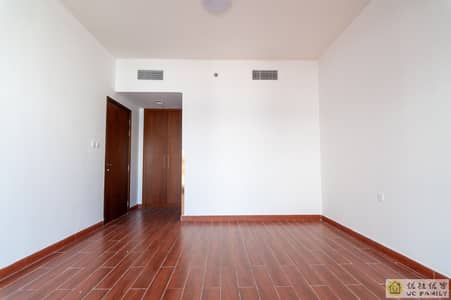 2 Bedroom Flat for Rent in International City, Dubai - LongXing-706-13. jpg