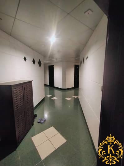 Excellent 3 Bedroom In Specious Tower  Wadrobes Central Ac Only 75k