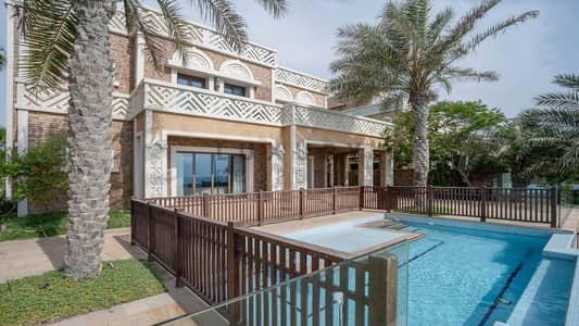 5 Bedroom Villa for Rent in Palm Jumeirah, Dubai - Most Prime Location | Stunning Sea View | Upgraded