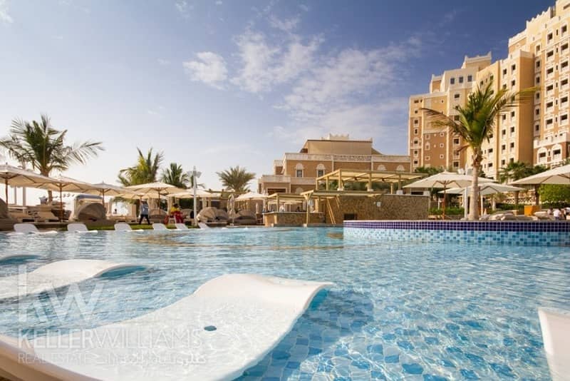 Vacant / full sea view /  hotel resort facilities