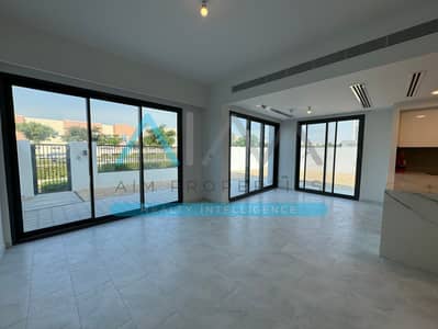 4 Bedroom Villa for Rent in Dubailand, Dubai - image00014. jpeg