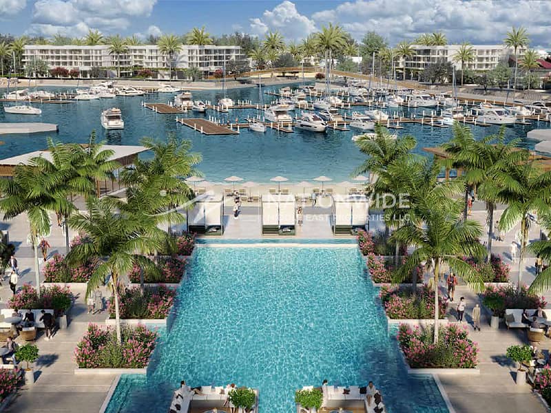 Spacious 3BR+M| Waterfront| Pool+Garden |High ROI
